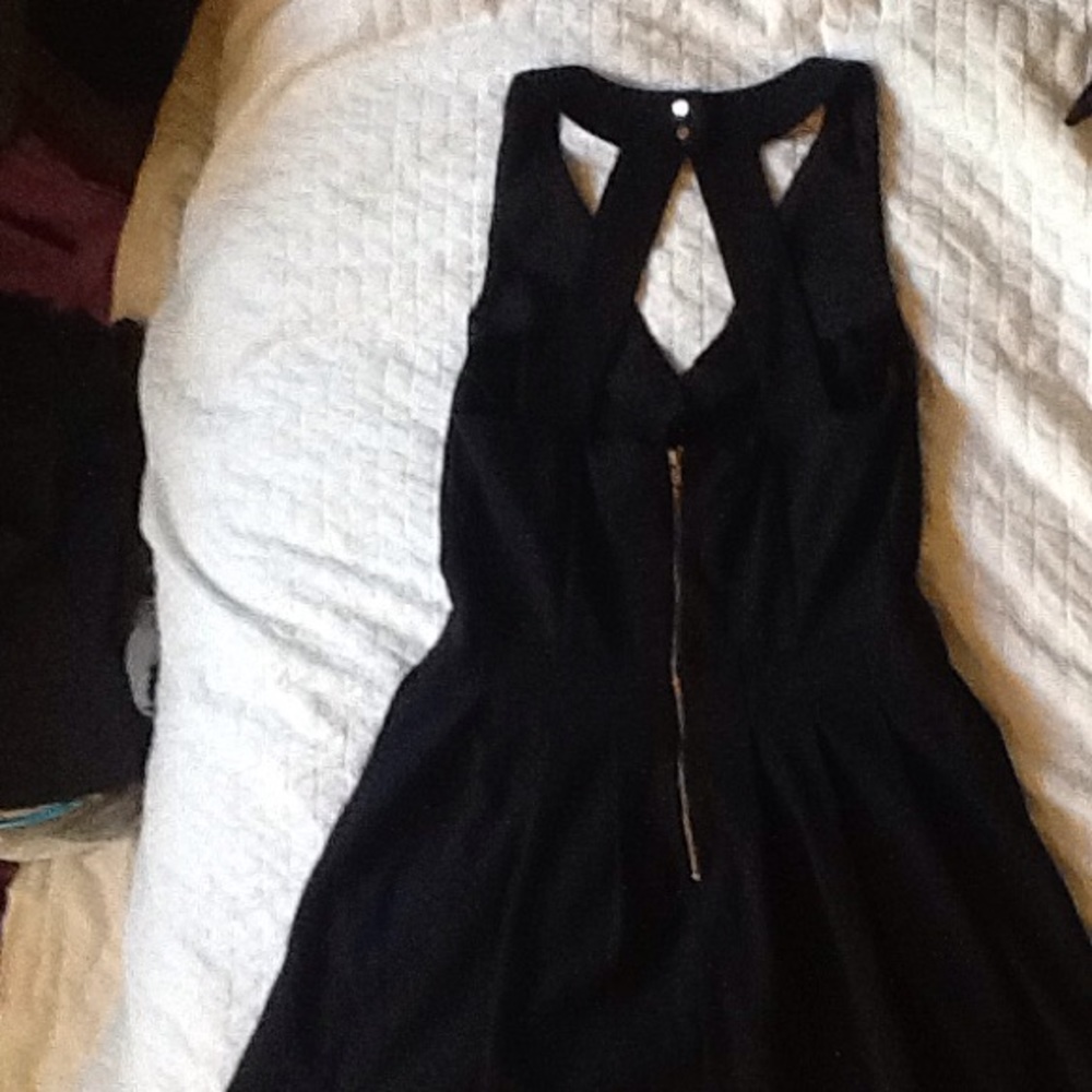 Banana Republic cocktail cutout w/contrast zipper
